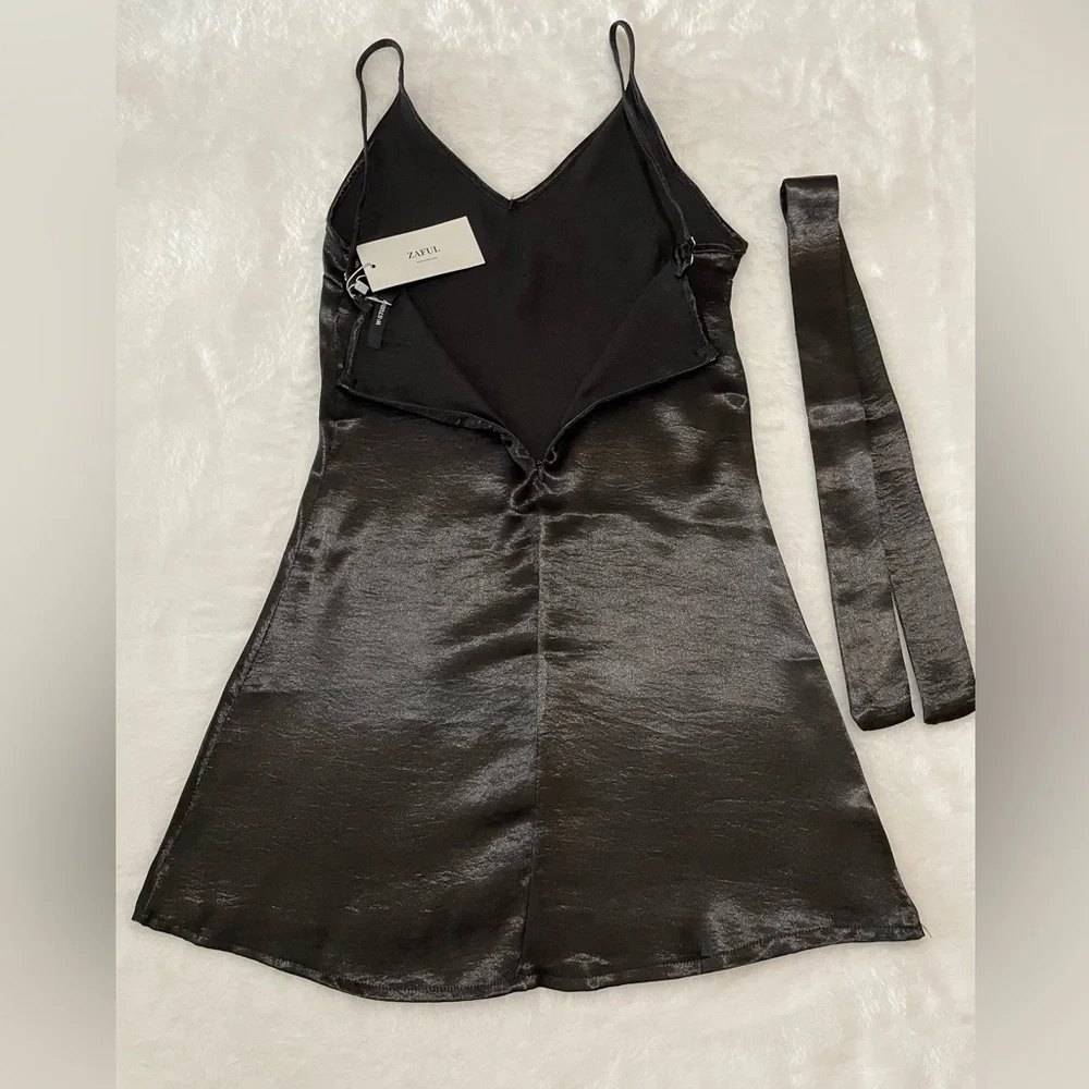 BNWT Sexy Little Black Dress LBD Silky Sash Tie Zipper Back Zaful Straps - Picture 2 of 8